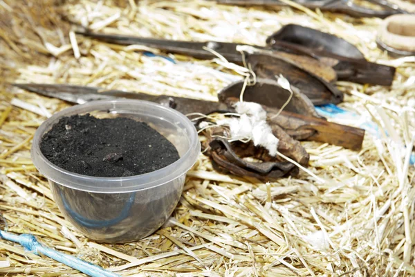 Coal bowl for sheep skin wounded — Stock Photo, Image