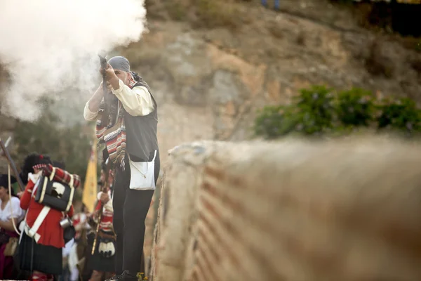 İspanyol haydut veya Müttefik birlikler arasında kavga bandolero — Stok fotoğraf