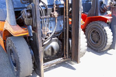 Forklift yükleyici lastikleri