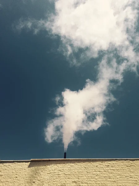 Fumaça de lavanderia industrial — Fotografia de Stock