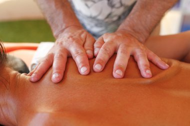 Masaj terapisti eylem