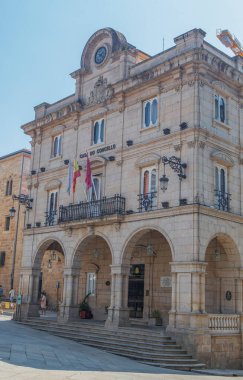 Orense, İspanya - 24 Ağustos 2025: Orense Main Square genel görünümü, Merkez anıtsal topluluk, Galiçya, İspanya