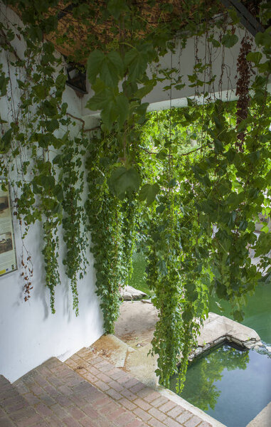 Здание под открытым небом в испанском городе Бадахос. Исторические служебные здания 