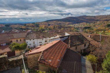 Jarandilla de la Vera özeti. La Vera Bölgesi Güzel köy, Caceres, İspanya