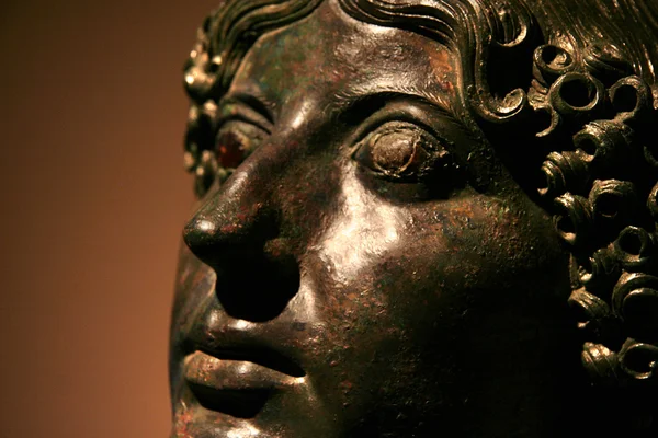 Head of bronze statue from Pompeii — Stock Photo, Image