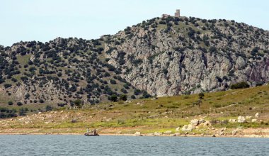 Balıkçılar tekne arasında Alange rezervuar, İspanya