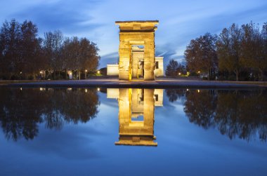 Alacakaranlıkta Debod Tapınağı