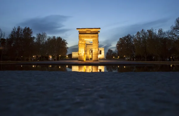 Temple of Debod at dusk — Stock Photo, Image