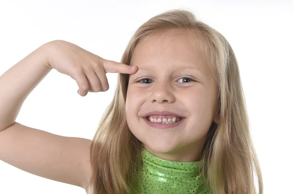 Linda niña apuntando su ceja en partes del cuerpo aprendizaje escuela gráfico serie — Foto de Stock