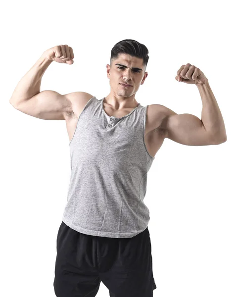Knappe sport man poseren met sterke naakte torso op zoek cool uitdagende fit lichaam concept — Stockfoto