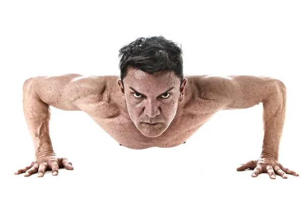 40 a 45 anos de idade homem apto a fazer push-up treino rotina de fitness com corpo muscular forte — Fotografia de Stock