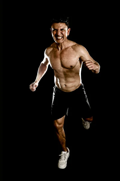 Homem forte ajuste com músculos do corpo rasgado correndo determinado duro fazendo sprint treino torso nu — Fotografia de Stock