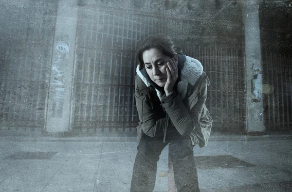 Woman alone on street suffering depression looking sad desperate — Zdjęcie stockowe