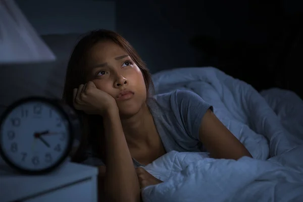 Jeune Femme Déprimée Couchée Lit Peut Pas Dormir Insomnie — Photo