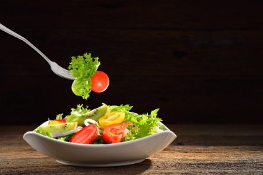 meyve ve sebze salatası