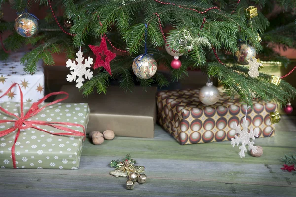 Рождественские подарки винтажные — стоковое фото