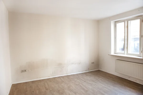 Schimmel op huis muur — Stockfoto