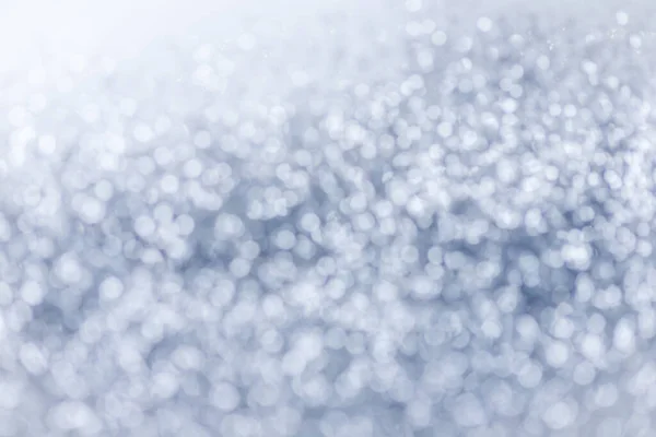 祭りやお祝いのために焦点を当てたホワイト シルバーの輝きのヴィンテージライト背景 — ストック写真