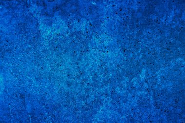 Güzel soyut dekoratif koyu mavi sıva duvar arkaplanı ve mavi çizgi sanatı, metin için alanı olan kaba stil doku afişi