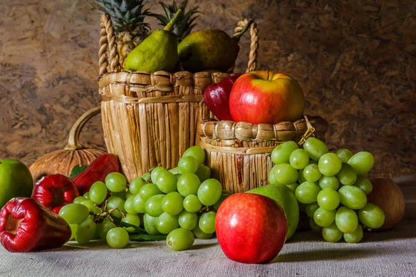 Stilleben med frukter. — Stockfoto