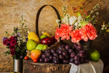Meyvelerle dolu bir hayat.
