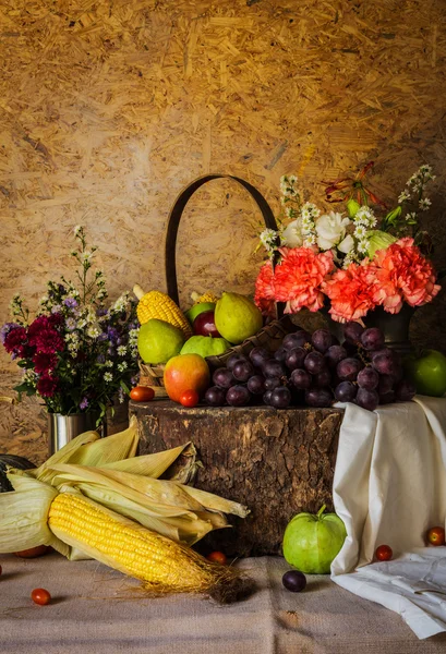 Still life with Fruits. — Stock Photo, Image