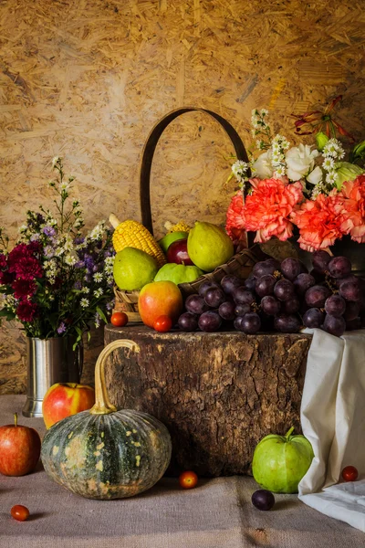 Stilleben med frukter. — Stockfoto