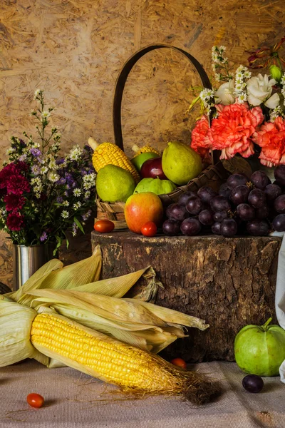 Stilleben med frukter. — Stockfoto