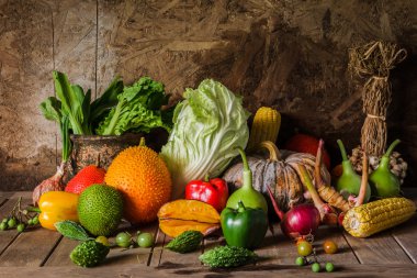 Natürmort sebze ve meyveler.