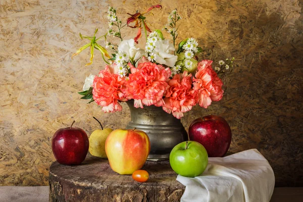 Meyvelerle dolu bir hayat.