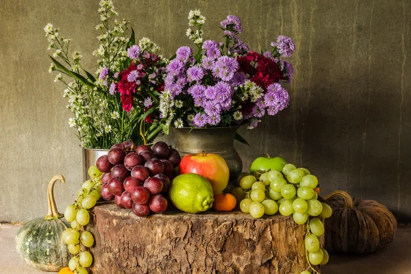 Stilleben med frukt. – stockfoto