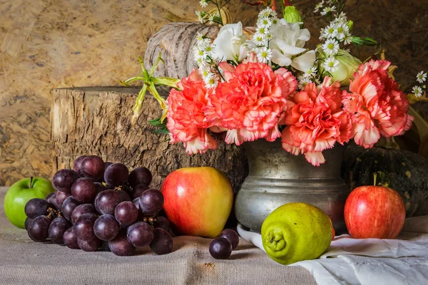 Stillleben mit Früchten. — Stockfoto