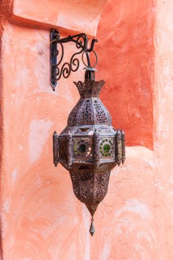 süs yapılar için kullanılan geleneksel Arapça lamba 