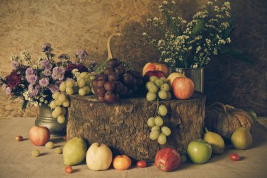 Meyvelerle dolu bir hayat.