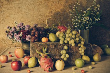 Meyvelerle dolu bir hayat.