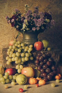 Meyvelerle dolu bir hayat.
