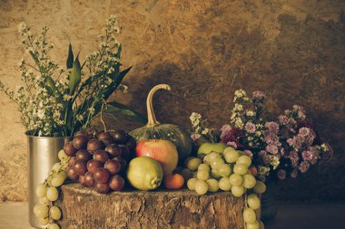 Meyvelerle dolu bir hayat.