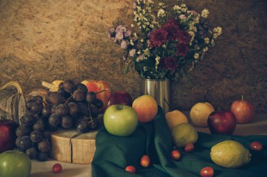 Meyvelerle dolu bir hayat.