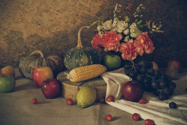 Meyvelerle dolu bir hayat.