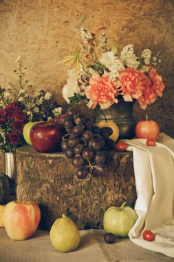 Meyvelerle dolu bir hayat.