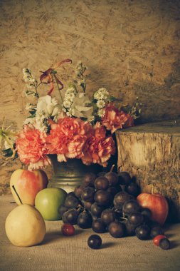 Meyvelerle dolu bir hayat.