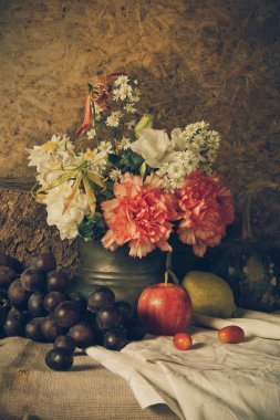 Meyvelerle dolu bir hayat.