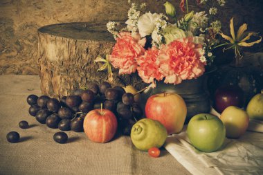 Meyvelerle dolu bir hayat.