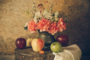 Meyvelerle dolu bir hayat.