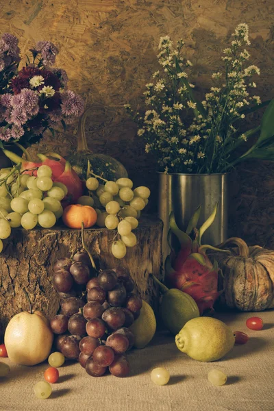 Ainda vida com frutos. — Fotografia de Stock