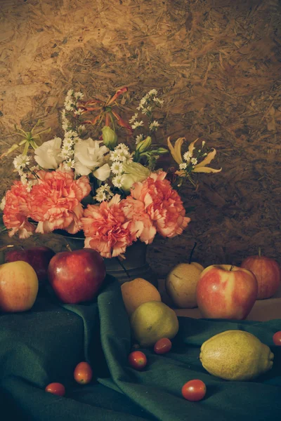 Ainda vida com frutos. — Fotografia de Stock