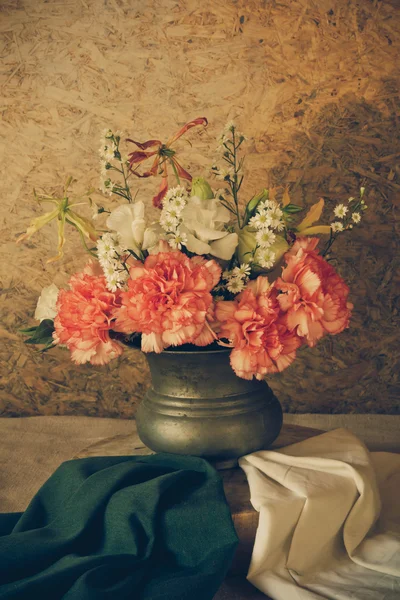 Güzel çiçekli natürmort — Stockfoto