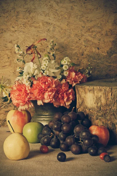 Meyvelerle dolu bir hayat.