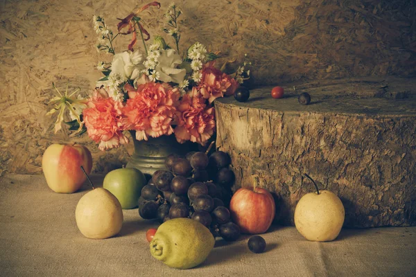 Stilleben med frukter. — Stockfoto