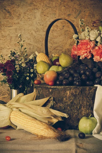 Stilleben med frukter. — Stockfoto